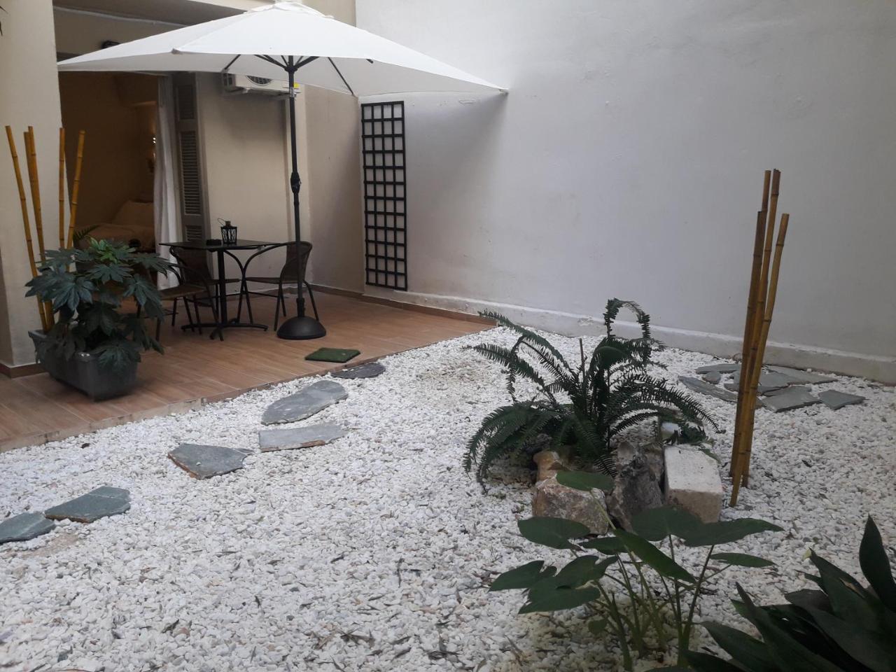 Studio Posh With Garden In Kolonaki Атина Екстериор снимка