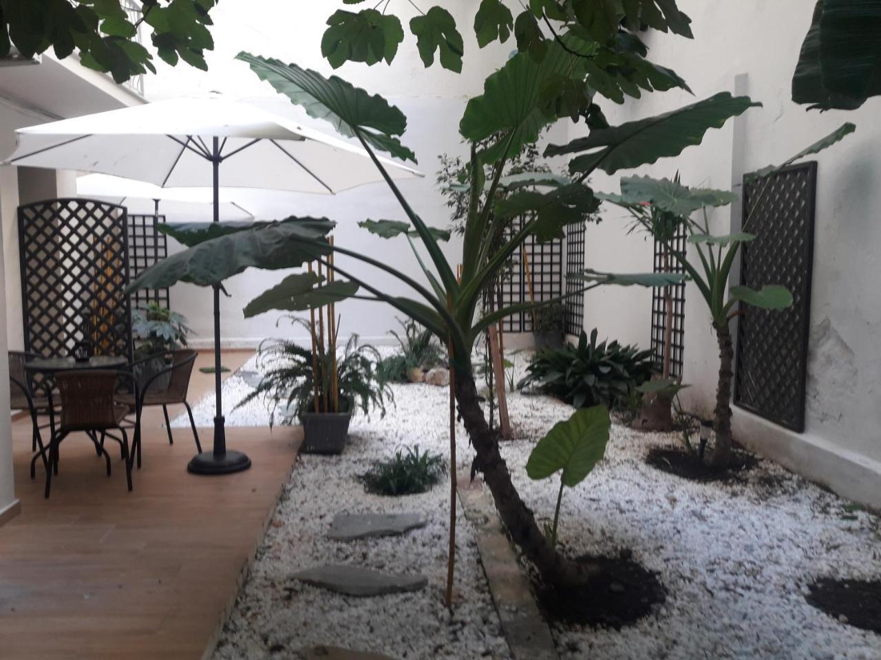 Studio Posh With Garden In Kolonaki Атина Екстериор снимка